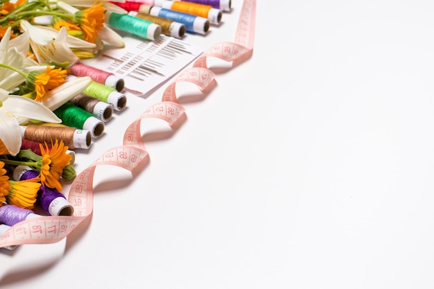 set broderie cadou cu flori